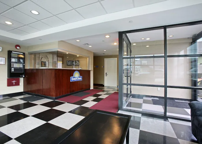 Days Inn Bronx New York